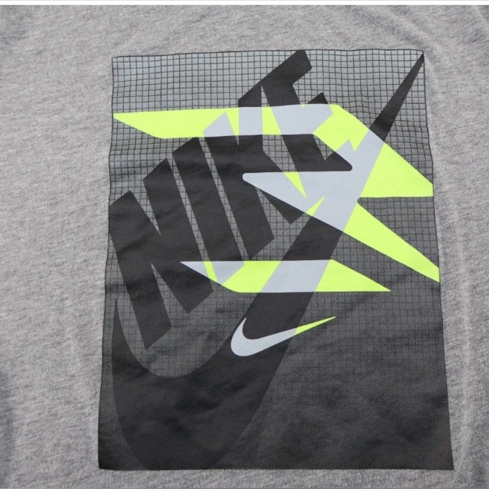 NWT Large Nike Heather Gray Tee with Neon Accents
